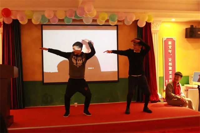 万成云商年会节目2